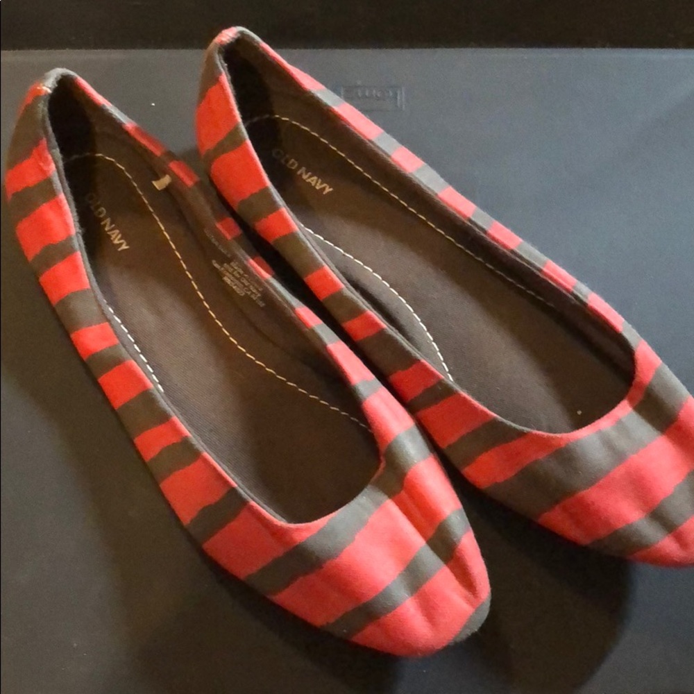 Old navy red/brown stripped flats size 8